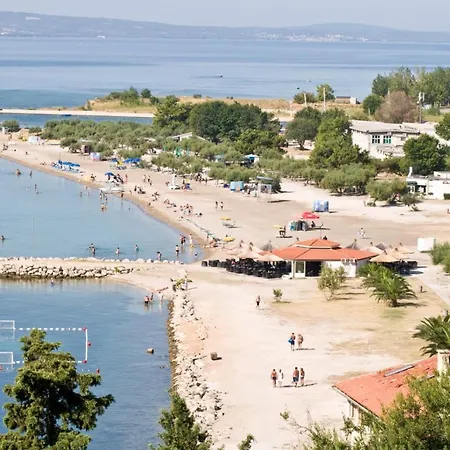 In With Sea View, Balcony, Air Conditioning, Wi-fi * Дуче